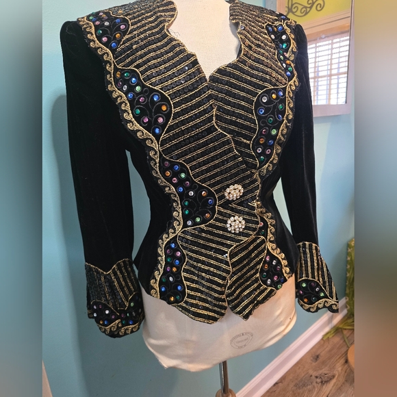 Exquisite Black Velvet Embellished Julie Duroche Jacket - Picture 6 of 9